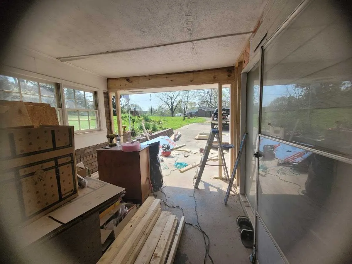 Air movers and dehumidifier for Water Mitigation Services in Medical Lake